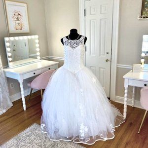 Ballroom wedding dress